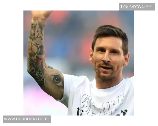 足球明星身上的炫酷纹身艺术揭秘与精彩瞬间回顾